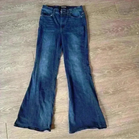 Express High Rise Bell Flare Jeans Size 4R Blue Dark Wash Denim #90094 - Picture 1 of 9